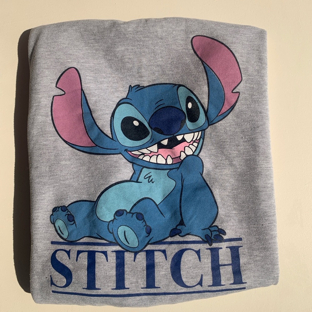 Gray Stitch Graphic Sweatshirt